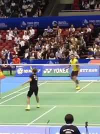 低视角下来欣赏林丹～李宗伟的对决#李宗伟 #林丹 #羽毛球 #羽毛球单打 #羽毛球精彩片段